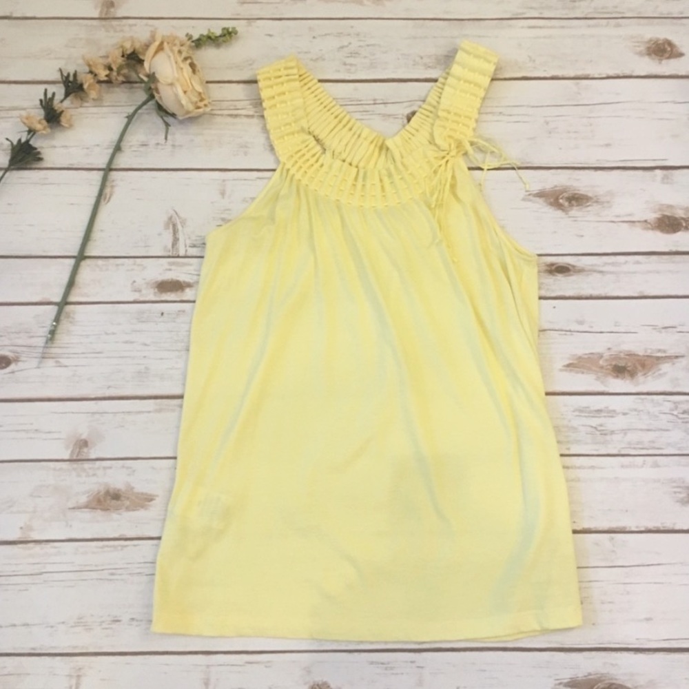 BCBGMaxAzria Pale Yellow Pleated Ribbon Top Size Small